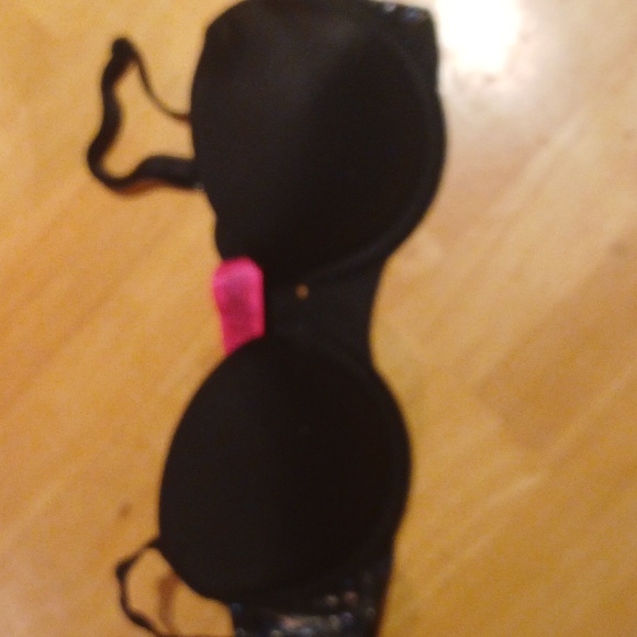 A32 woman's bra - Picture 1 of 5